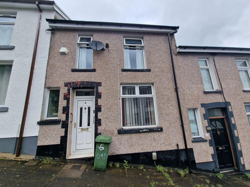 6 Oakwood Street, Treforest... 2 bed terraced house £53,000