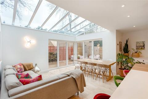 14 Highfield Park, Marlow, SL7 2DE