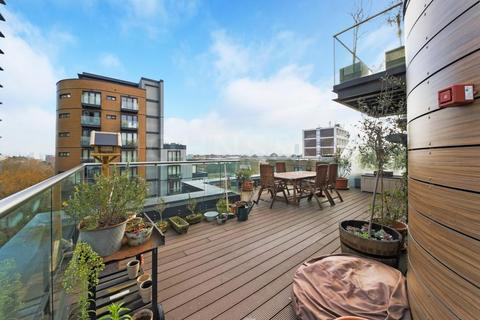 3 bedroom penthouse to rent, 21 Wapping Lane, London, E1W