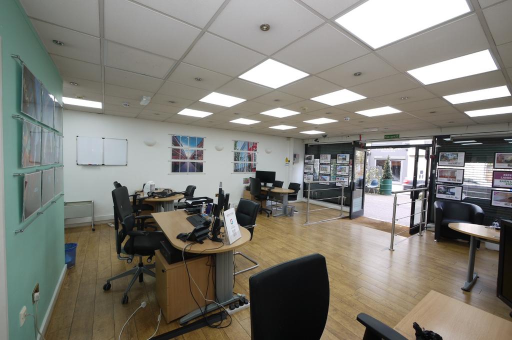 Church Lane, Leytonstone, London, E11 Shop to rent £2,125 pcm (£490 pw)