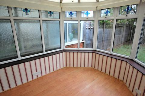 61 Birch Close, Romford, RM7 8ES