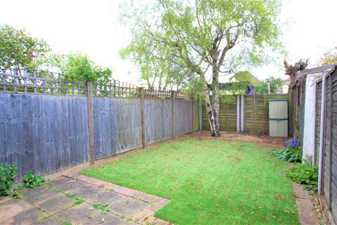 61 Birch Close, Romford, RM7 8ES
