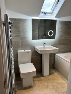 4 bedroom maisonette to rent, Surbiton,  Surrey,  KT6