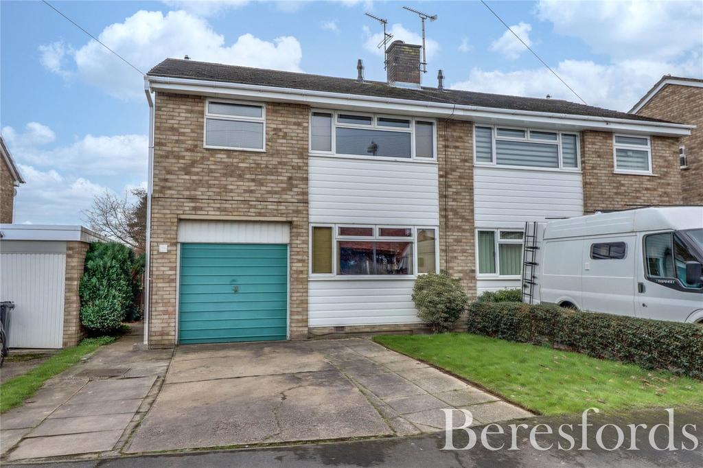Bedells Avenue, Black Notley, CM77 3 bed semidetached house £365,000