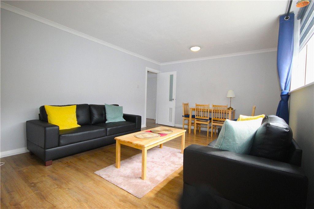 Inglis Road, London, W5 2 bed apartment £1,900 pcm (£438 pw)