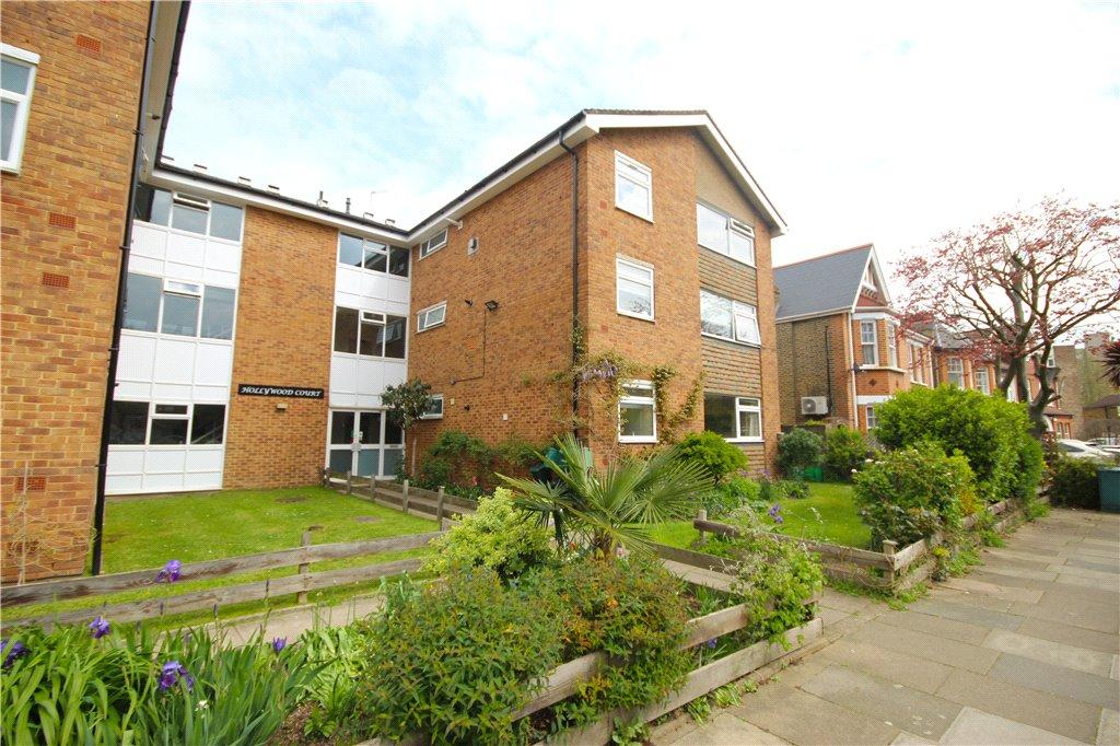 Inglis Road, London, W5 2 bed apartment £1,900 pcm (£438 pw)