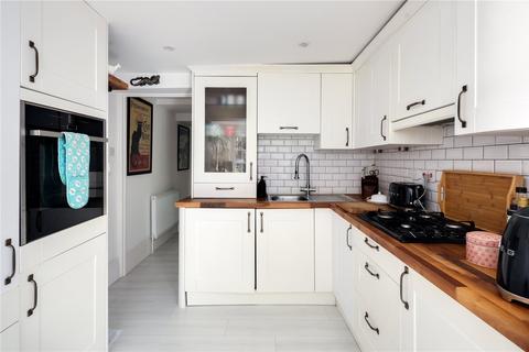 13a Carlton Square, London, E1 4EH