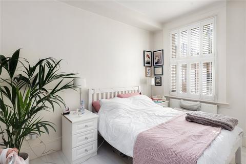13a Carlton Square, London, E1 4EH