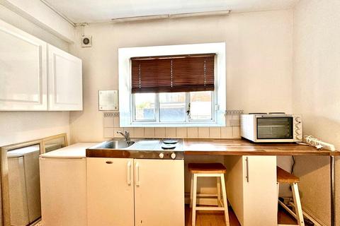 undefined, Holloway Road, London N7