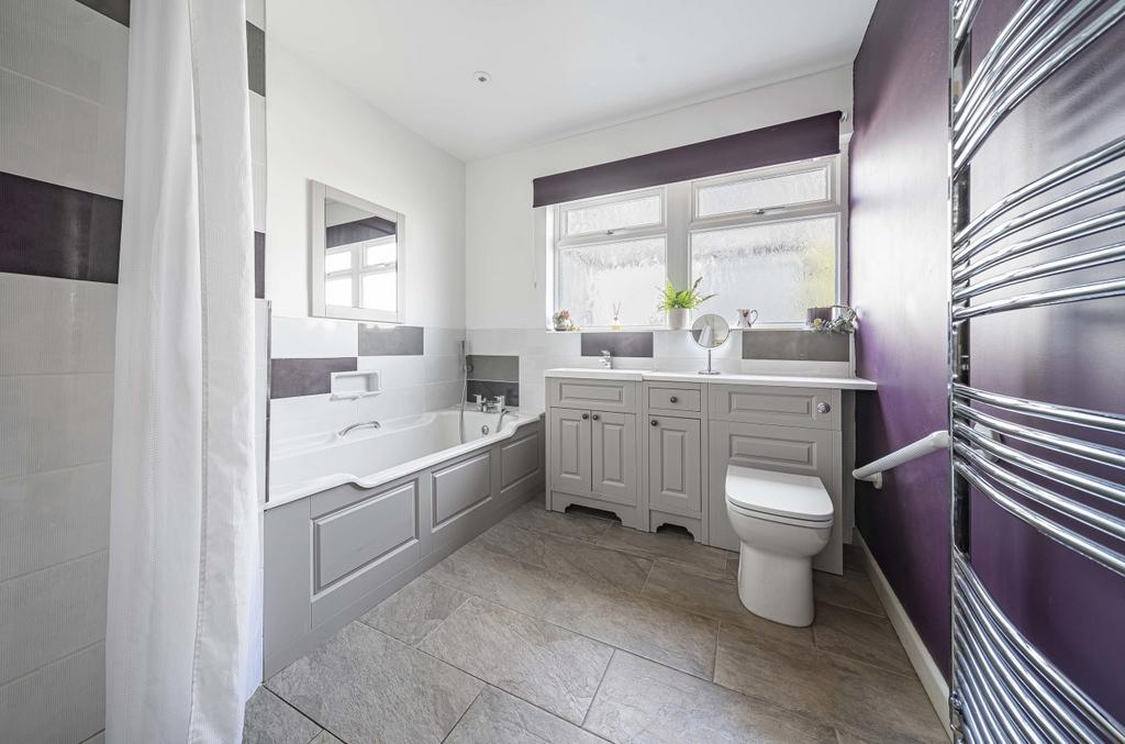 Grd Floor Bathroom