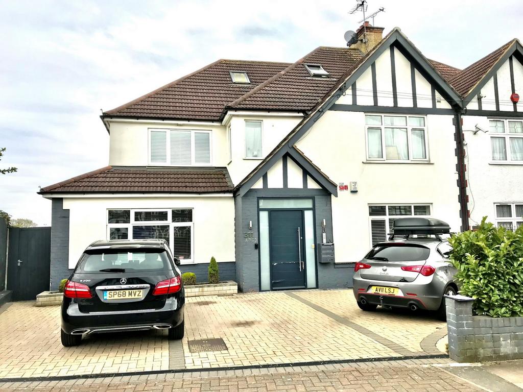 East Lane, Wembley, HA0 2 bed flat £1,600 pcm (£369 pw)