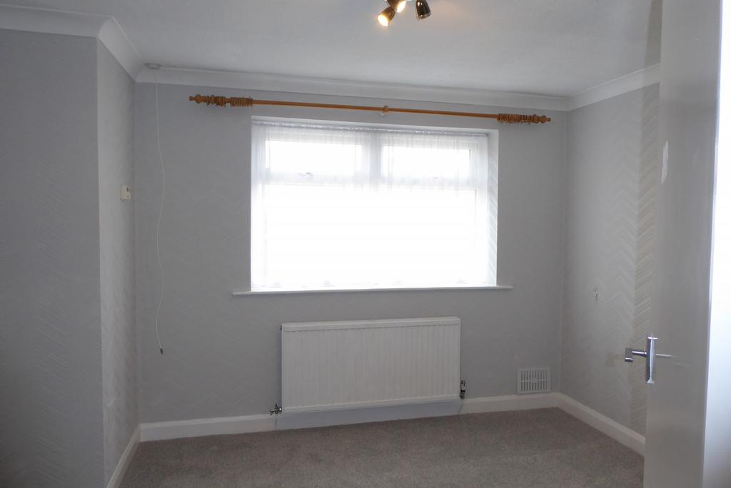 Strickland Drive, Bare, Morecambe, LA4 2 bed bungalow £850 pcm (£196 pw)