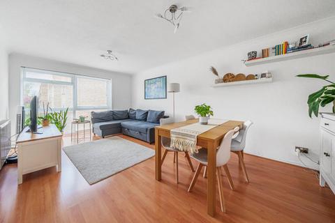 12 Woodstock Gardens, Beckenham, BR3 5BE