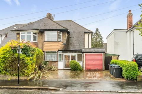 44 Lime Tree Grove, Croydon, CR0 8AW