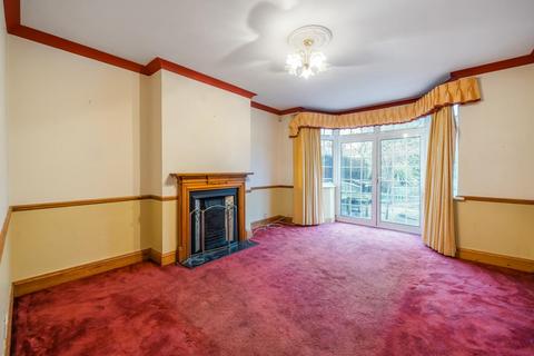44 Lime Tree Grove, Croydon, CR0 8AW