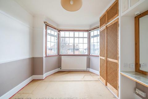 44 Lime Tree Grove, Croydon, CR0 8AW
