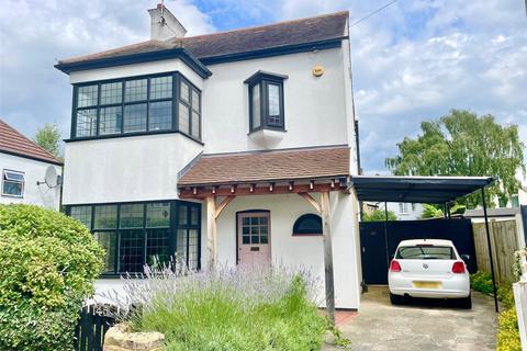 3 bedroom detached house for sale, Southbourne Grove, Westcliff-on-Sea, Essex, SS0