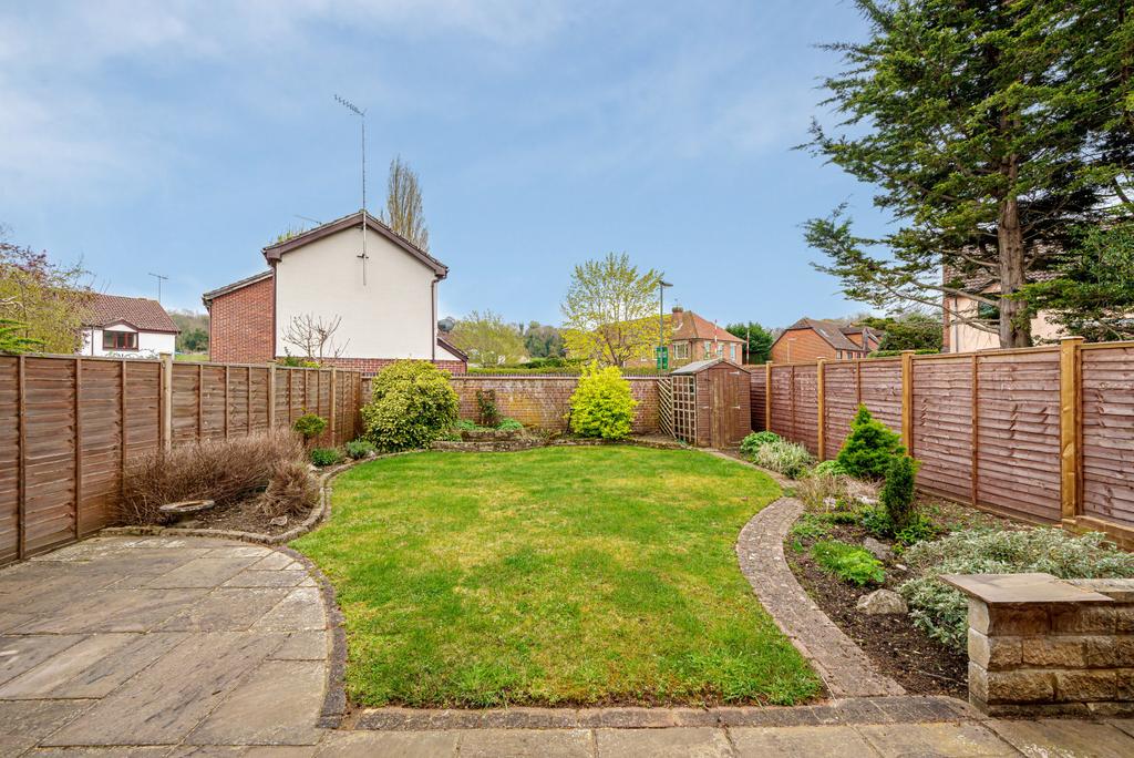Streeters Close, Godalming, GU7 3 bed detached house for sale £565,000