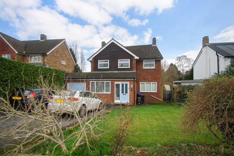 3 bedroom detached house for sale, Crabtree Close, Beaconsfield, HP9