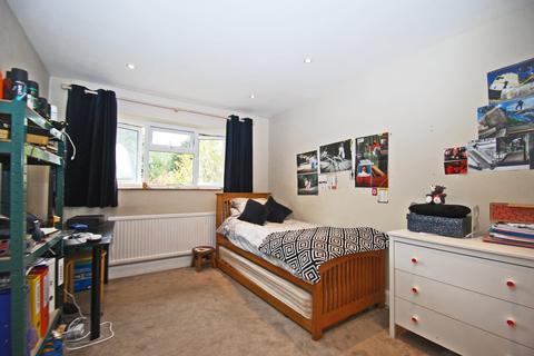 15 Crabtree Close, Beaconsfield, HP9 1UQ