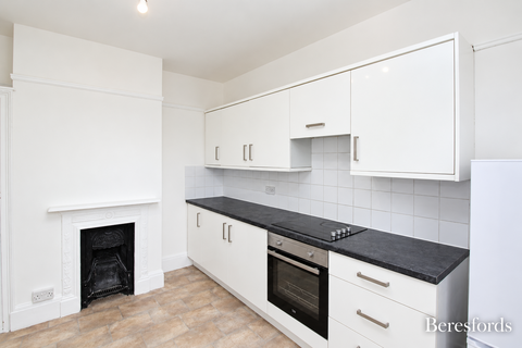 1 bedroom apartment to rent, Albert Road, RM1