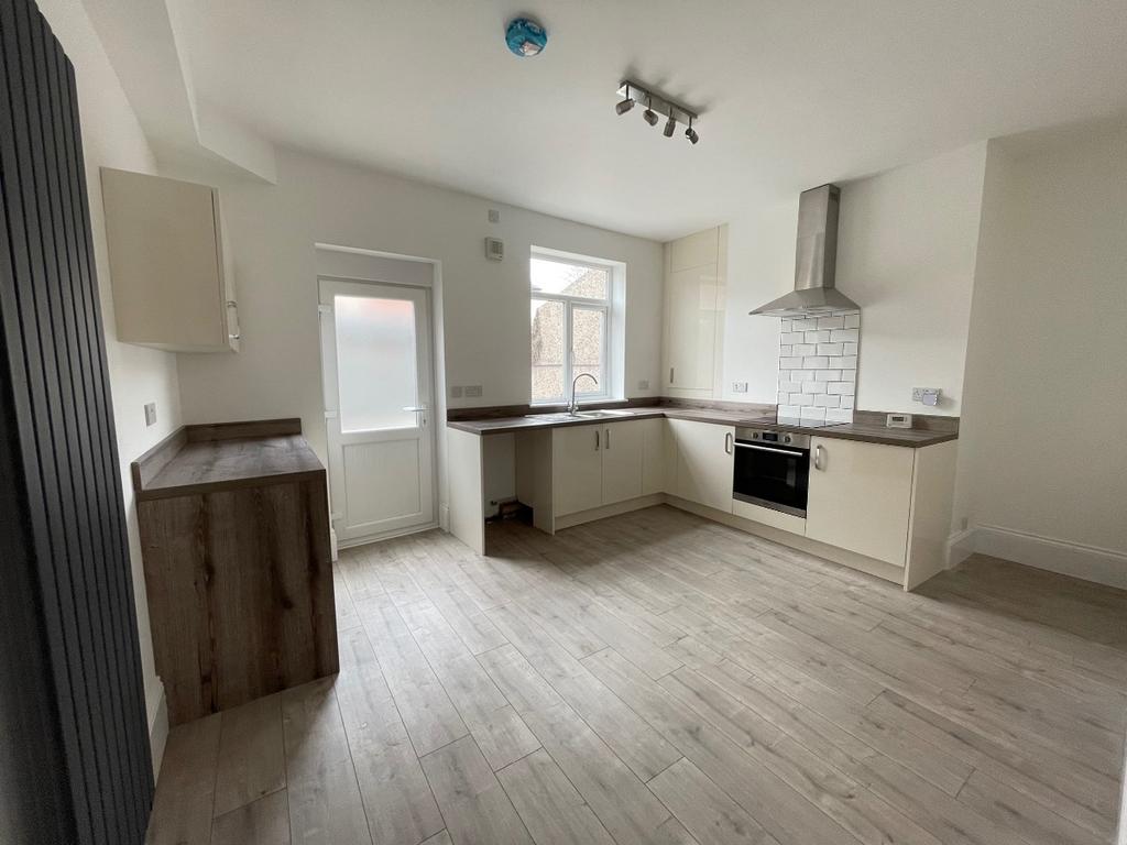 Renwick Road, Blyth. NE24 2NX 2 bed terraced house £550 pcm (£127 pw)