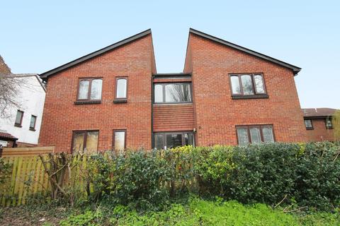 Studio to rent, William Tarver Close, Warwick, CV34