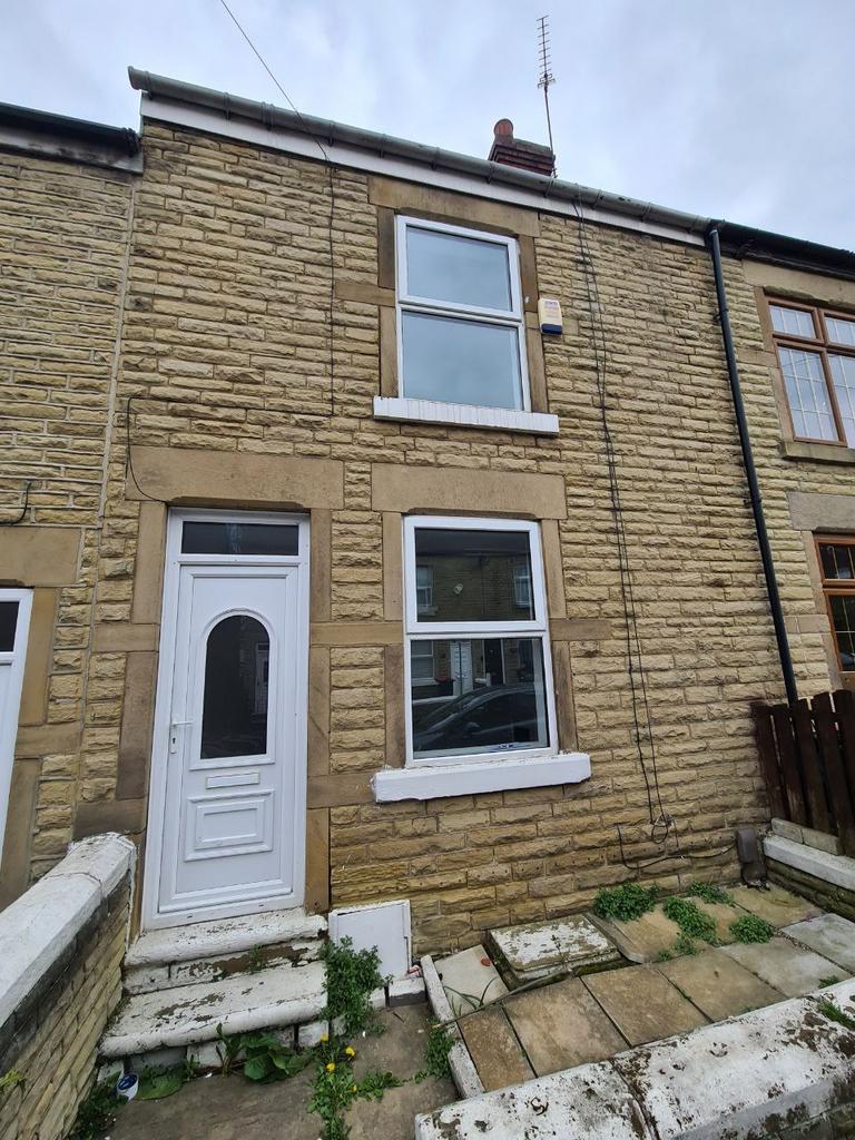Beech Road, WathuponDearne S63 2 bed terraced house £595 pcm (£137 pw)