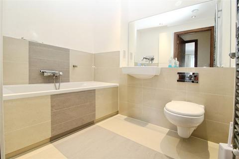 2 bedroom apartment to rent, Millfield Close, Hornchurch, RM11