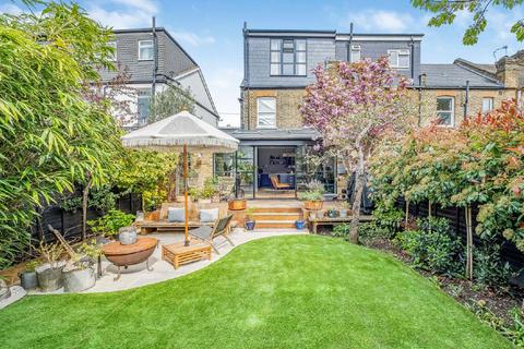 5 Edna Road, London, SW20 8BS