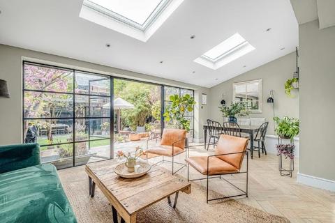 5 Edna Road, London, SW20 8BS