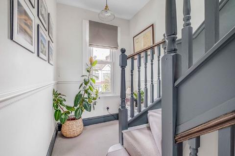 5 Edna Road, London, SW20 8BS