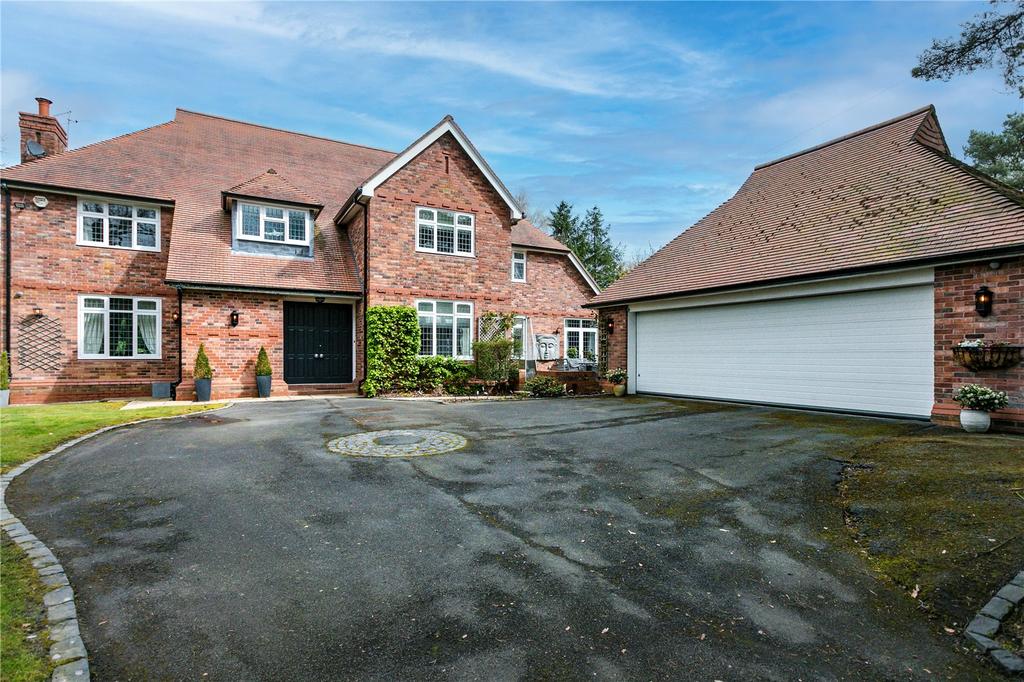 Torkington Road, Wilmslow, Cheshire, SK9 5 bed detached house for sale