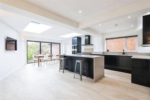 3 bedroom detached house for sale - Sunnyvale Road, Sheffield, South Yorkshire, S17