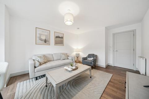 2 bedroom flat to rent, Glenluce Drive , Flat 2/2, Bishopton, Renfrewshire, PA7 5LW