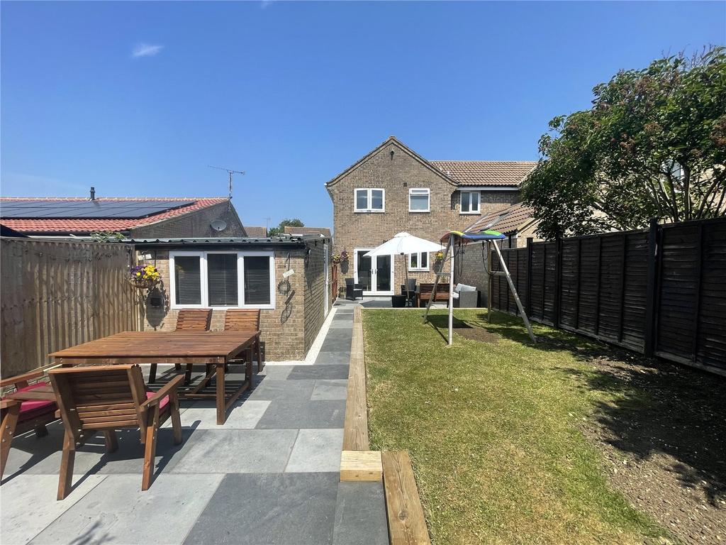 Partridge Way, Cirencester, Gloucestershire, GL7 3 bed semidetached