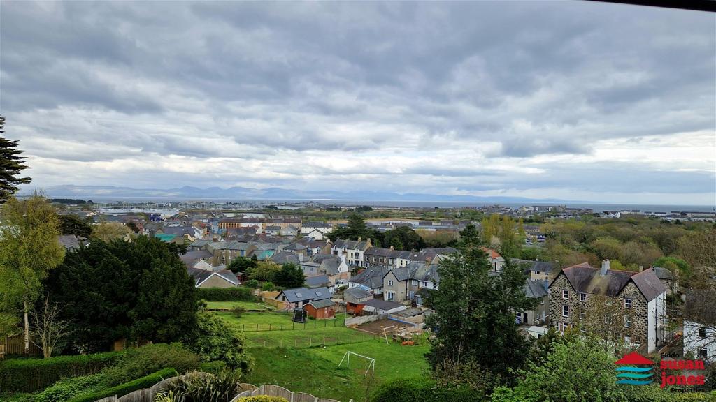 Penlôn Llyn Lleyn Street, Pwllheli 3 bed semidetached house for sale