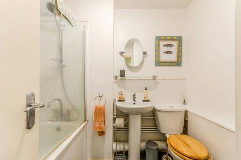 6 Concorde Drive, London, E6 5XL