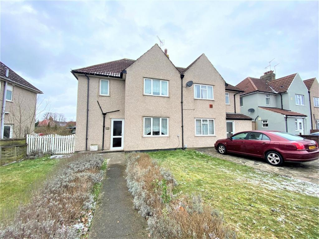 Hillingdon Road, Uxbridge 3 bed semidetached house £1,550 pcm (£358 pw)