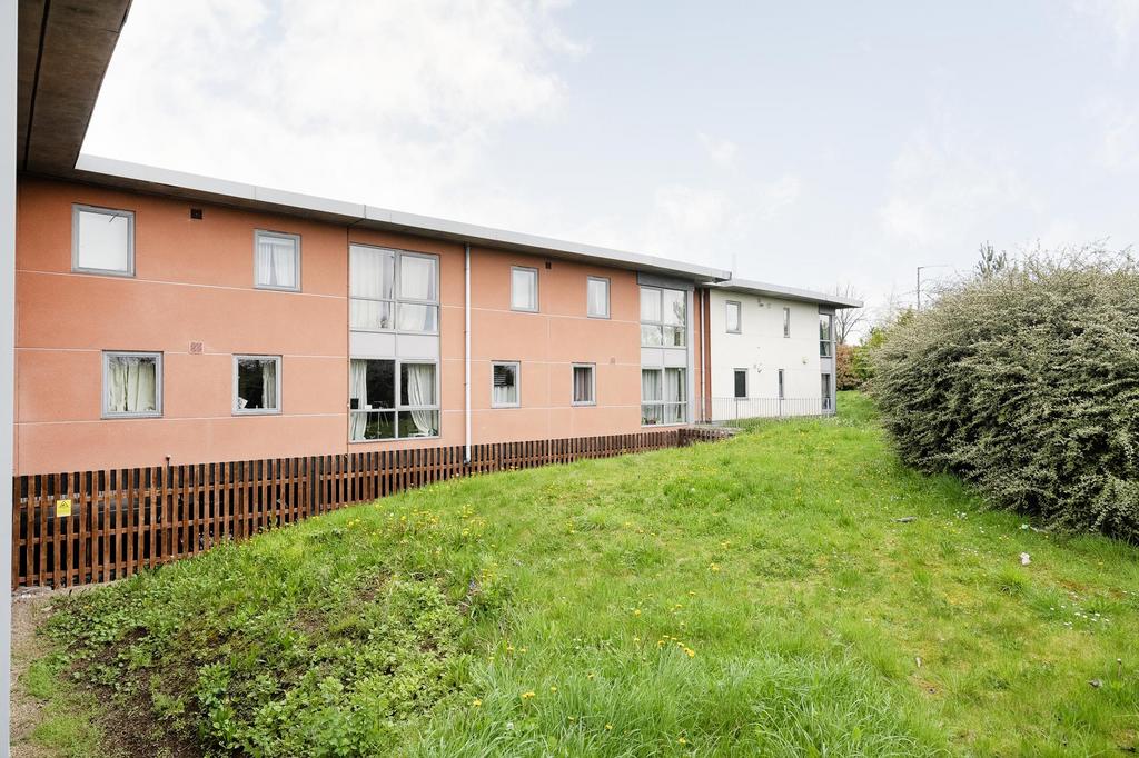 Severn Point, Wyck Beck Road, BS10 2 bed flat £995 pcm (£230 pw)