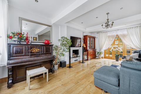 36 Harp Road, London, W7 1JE