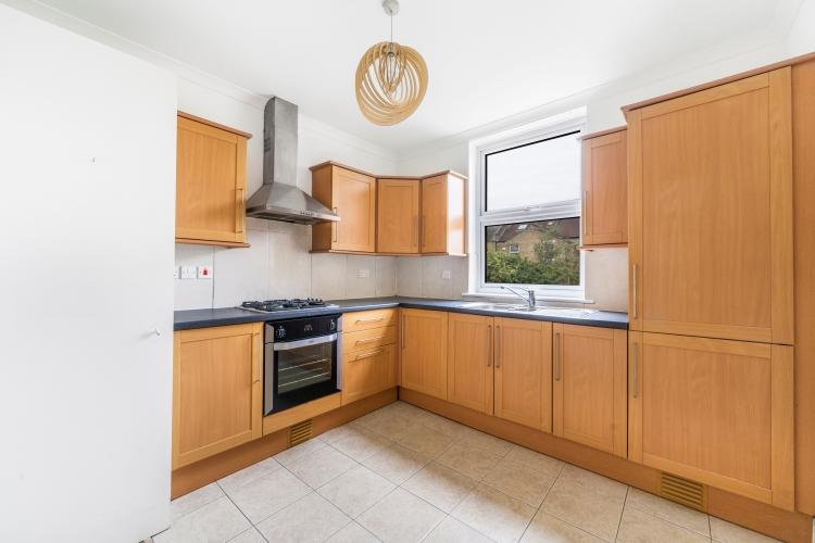 Minard Road Catford SE6 1 bed flat £1,500 pcm (£346 pw)