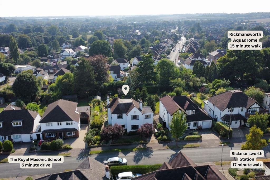 Shepherds Way, Rickmansworth... 4 bed detached house £1,000,000