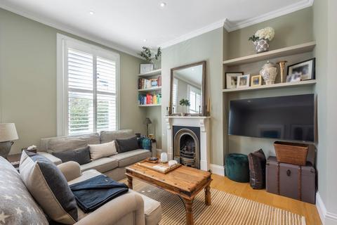 Upper Flat At, 26 Nansen Road, London, SW11 5NT
