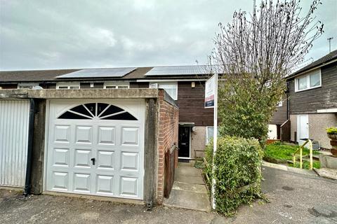 3 bedroom end of terrace house for sale - Calder Road, Leicester, LE4 0RF