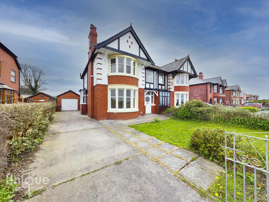 Laidleys Walk, Fleetwood, FY7 4 bed semidetached house for sale £300,000