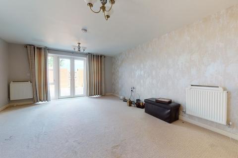 8 Hay Drive, Mitcham, CR4 3GS