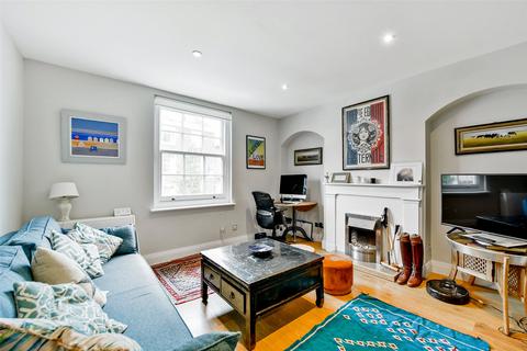 2 bedroom apartment to rent, High Street, Marlow, Buckinghamshire, SL7