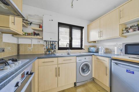 28 Haygreen Close, Kingston Upon Thames, KT2 7TS
