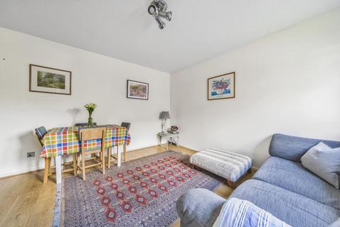 28 Haygreen Close, Kingston Upon Thames, KT2 7TS